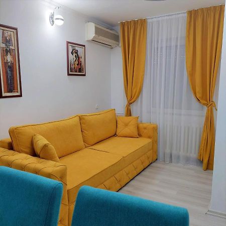 City Lux Square Apartments 스코페 외부 사진