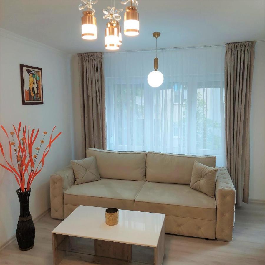 City Lux Square Apartments 스코페 외부 사진