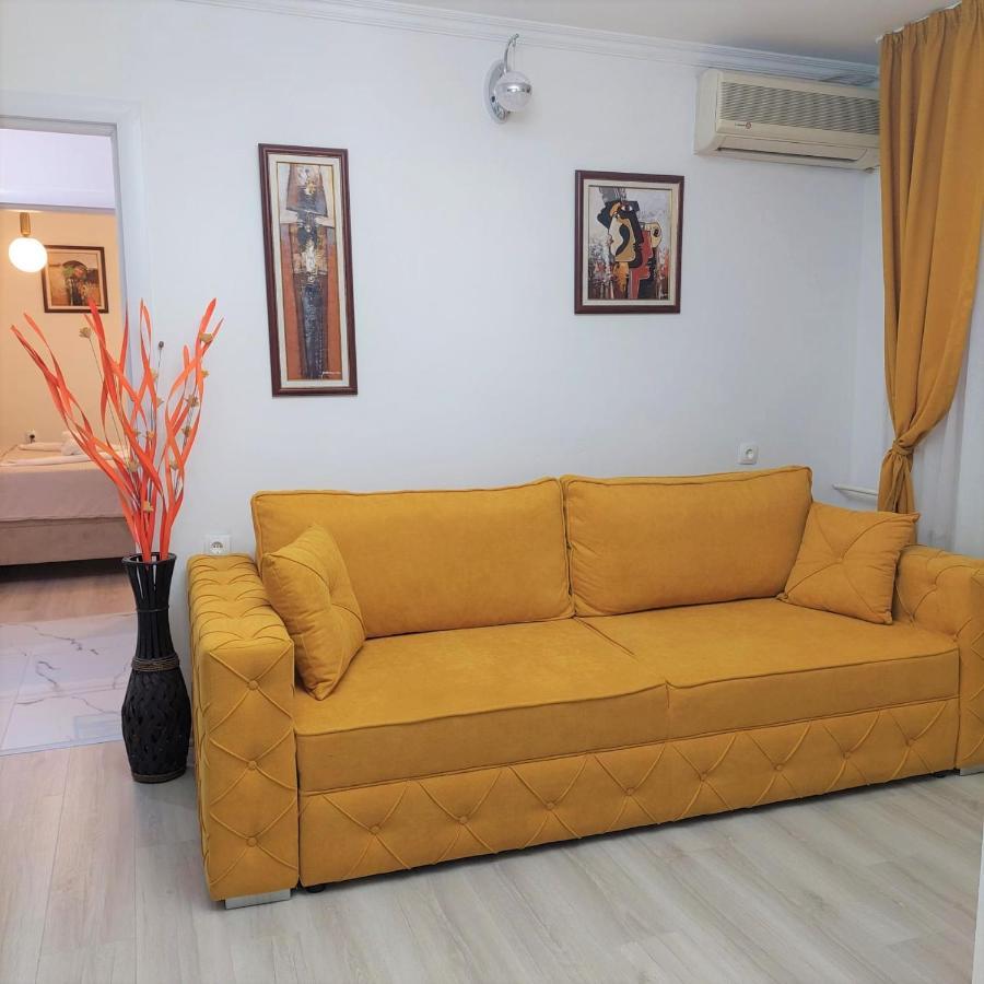City Lux Square Apartments 스코페 외부 사진